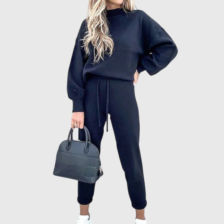 Comfortable and Stylish Women's Tracksuit