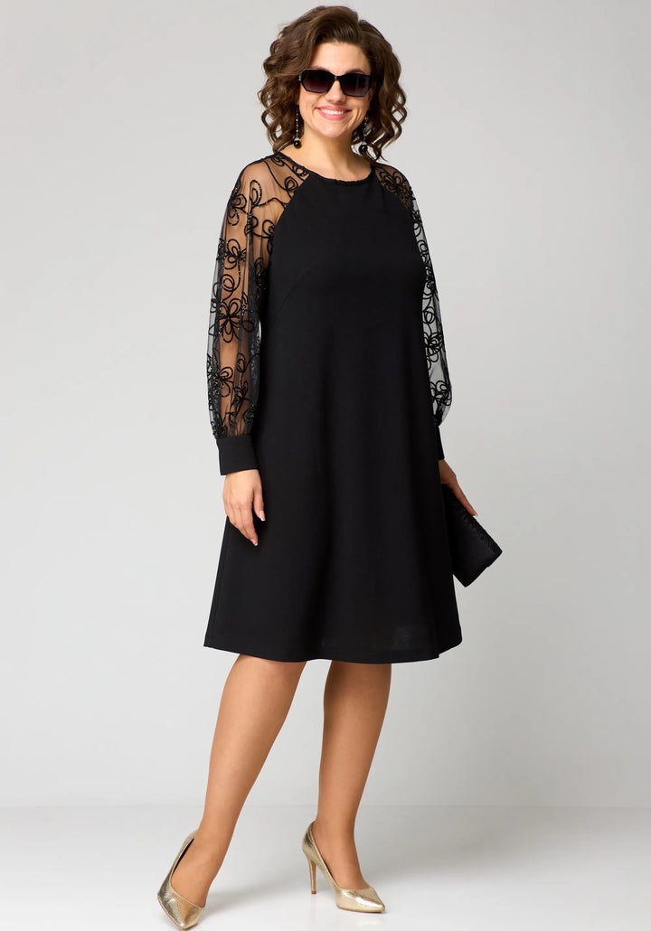 Caitlin - Elegant Lace Dress