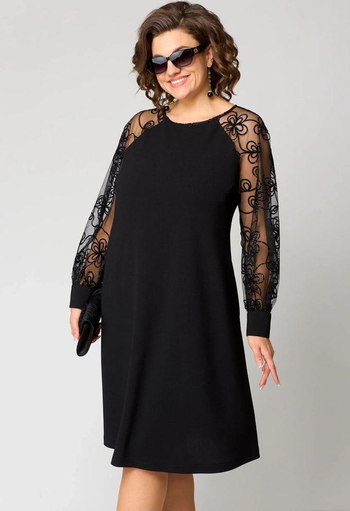 Caitlin - Elegant Lace Dress