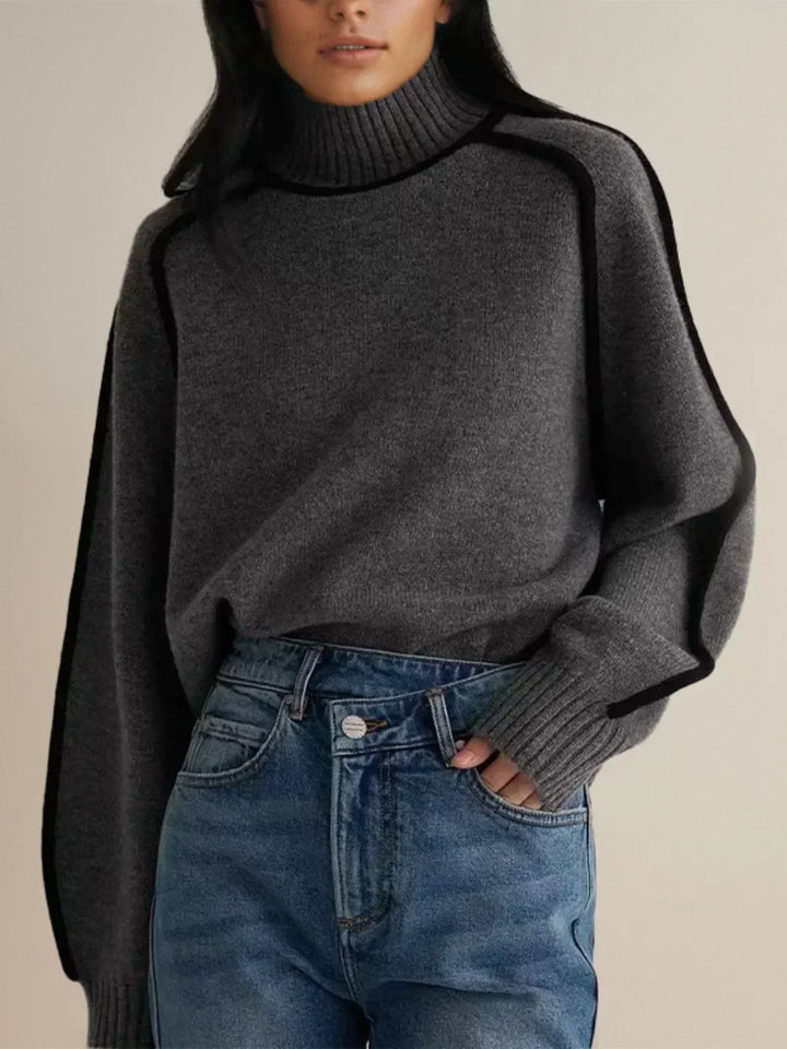 Lilia - Elegant Turtleneck sweater