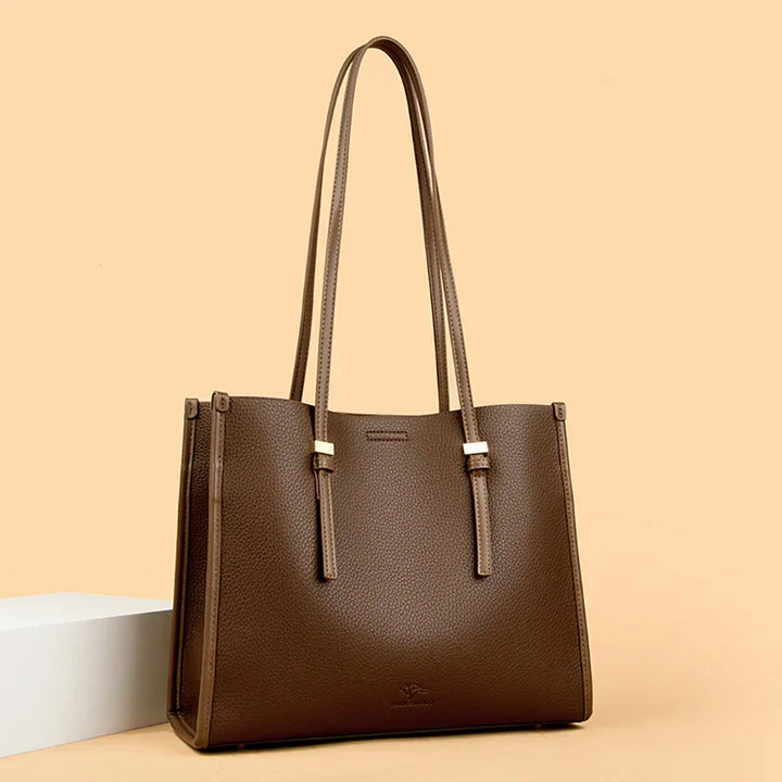 Elegant everyday bag with a leather look