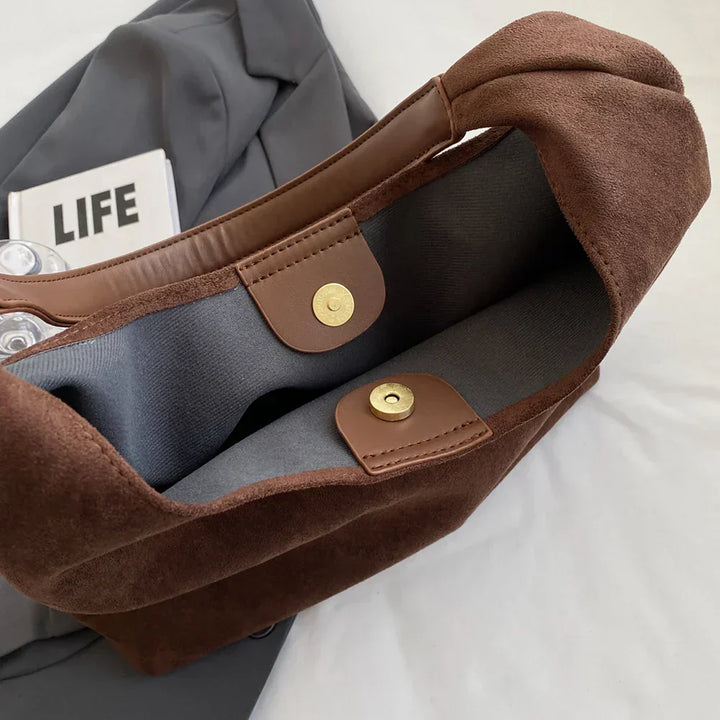 freja™ – Elegant, soft suede-style shoulder bag