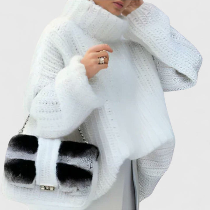 Paulina - Soft Long-Sleeve Women's Hoodie