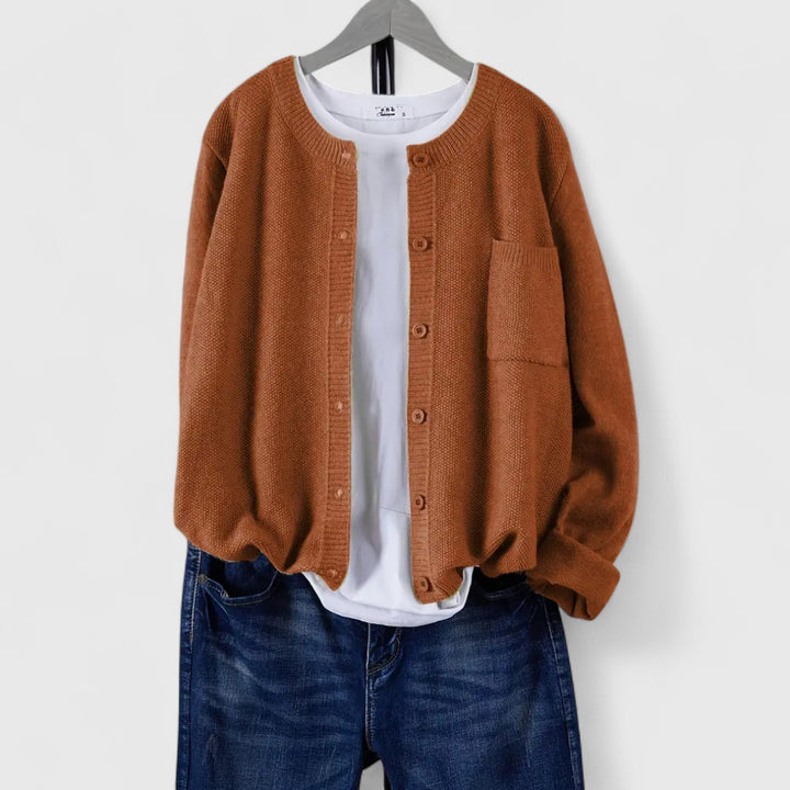 Clara - Casual Button-Up Cardigan