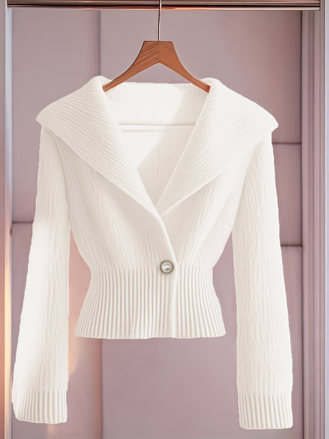 Leona | Slim Fit V-Neck Cardigan