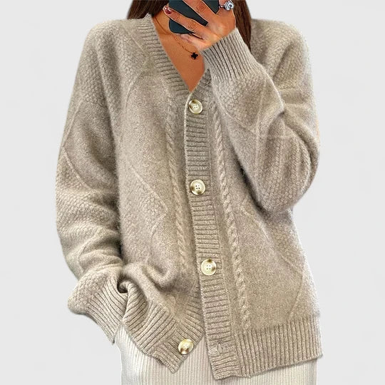 Sandy | Comfortable Cardigan